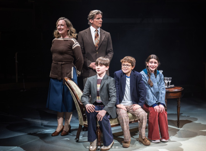 REVIEW: Royal Exchange's Fun Home offers a tender, exquisitely observed exploration of identity and belonging